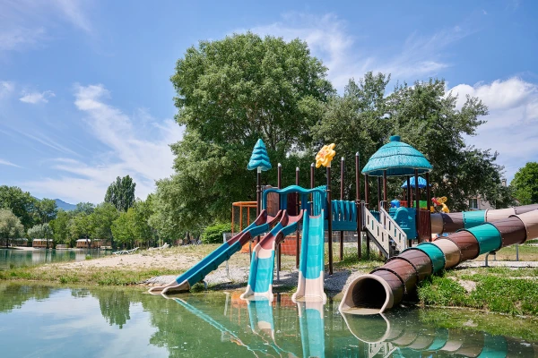 Camping Le Lac Bleu | Glamping in the Alps Camping Le Lac Bleu | Glamping in the Alps