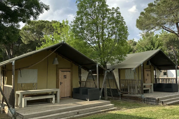 Camping Village Punta Navaccia | Glamping in Lake Trasimeno