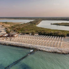 Spina Family Collection Strand